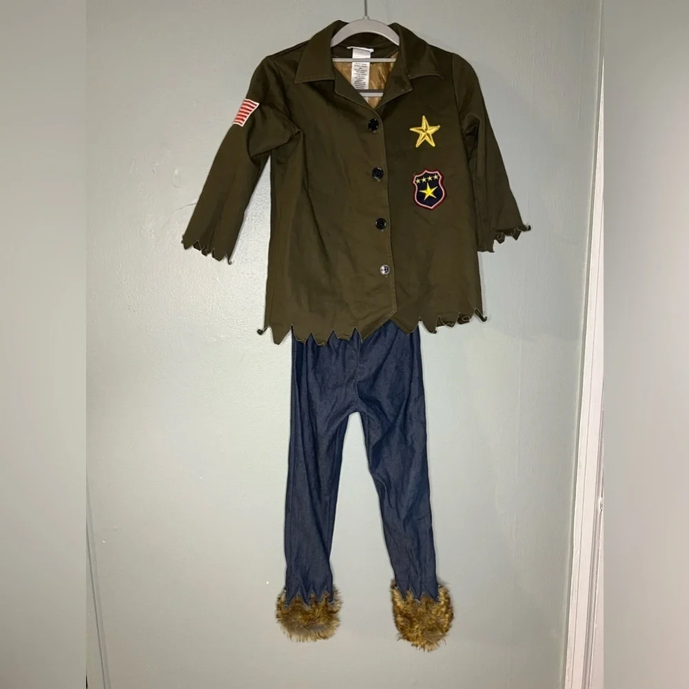 Pottery‎ Barn kids costume